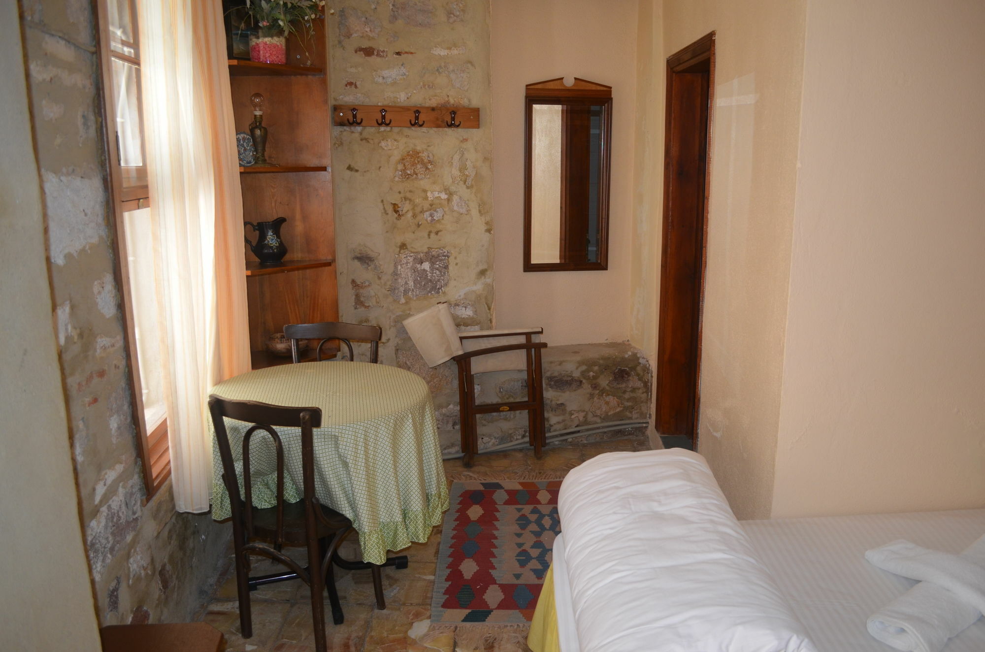 Bonjour Pension Айвалык Экстерьер фото