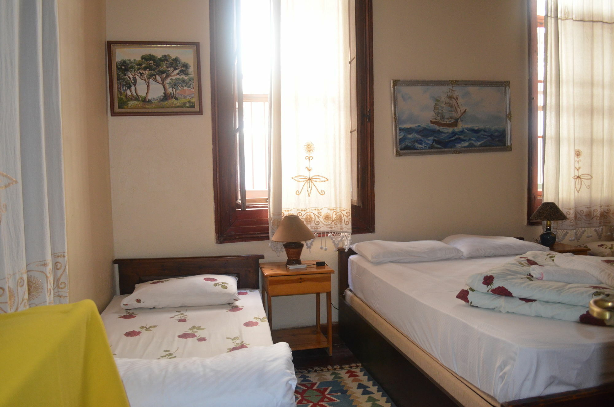 Bonjour Pension Айвалык Экстерьер фото