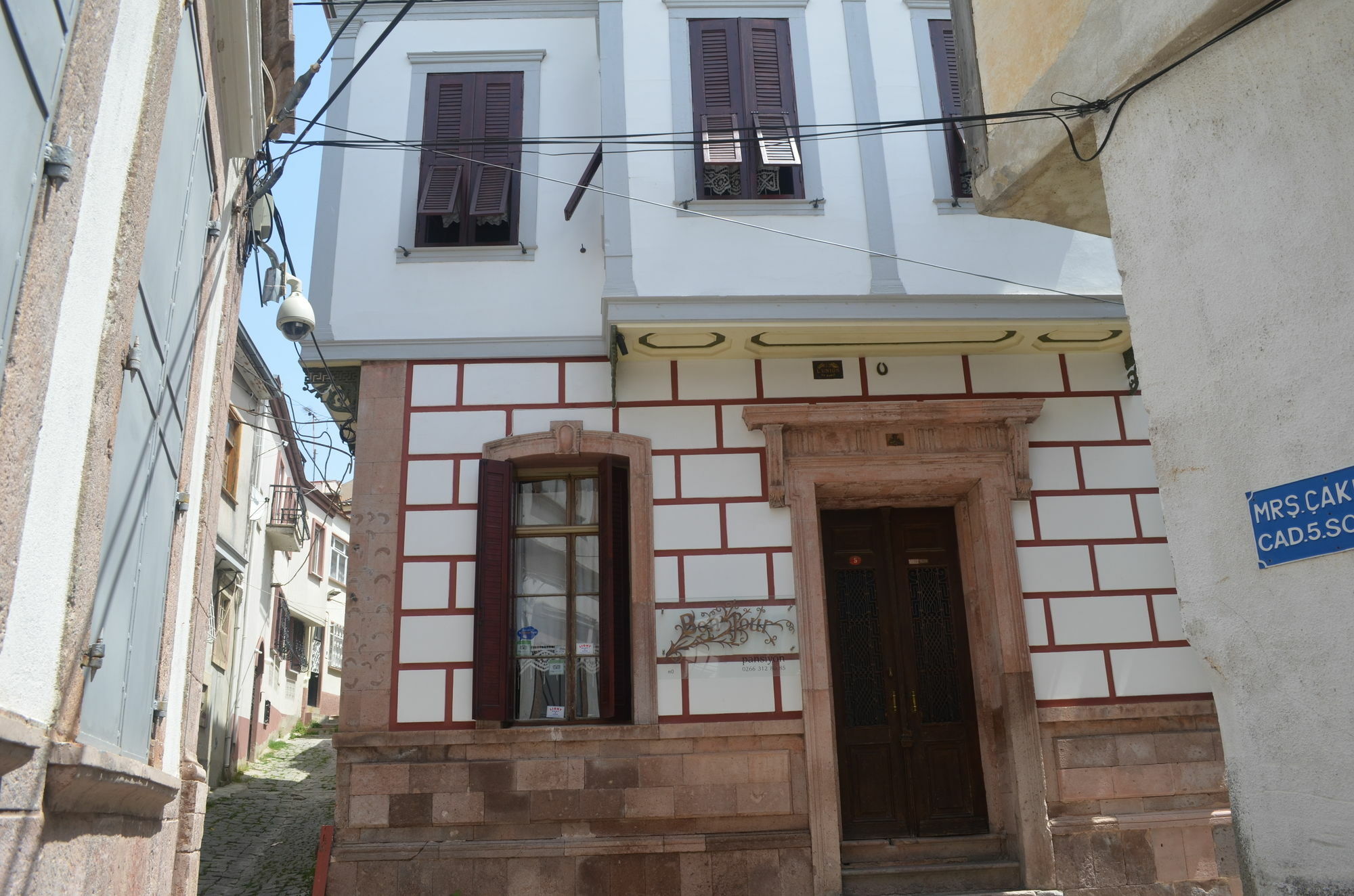 Bonjour Pension Айвалык Экстерьер фото